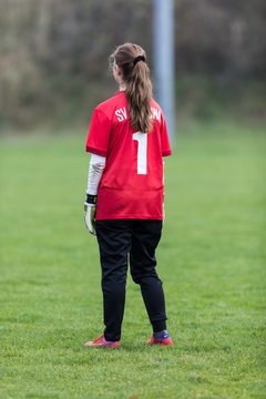 Bild 220 - wBJ TuS Tensfeld - SV Fortuna St. Juergen